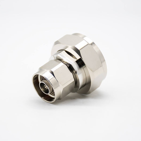 HF-Adapter Metall gerader N-Stecker auf DIN 7/16-Stecker freihängend 50 Ohm